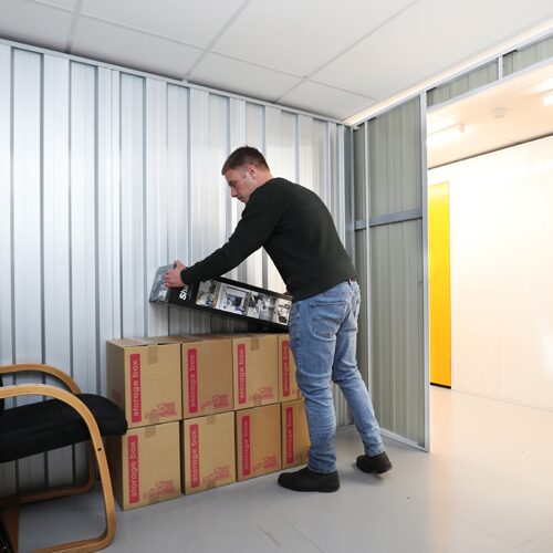 Inside storage unit domestic 1