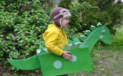Dinosaur made from cardboard box